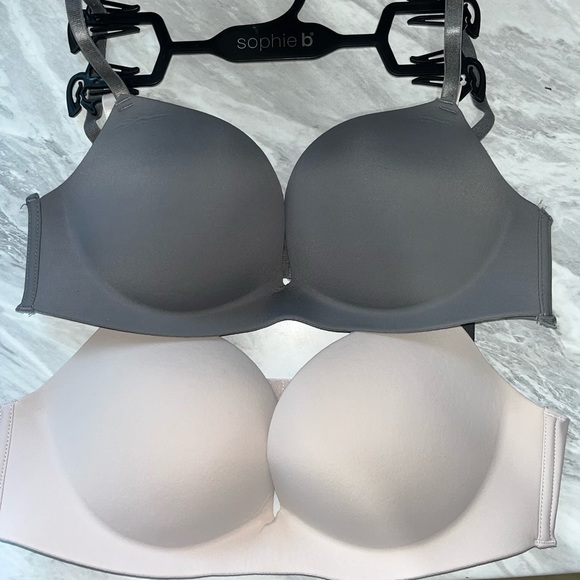 Bras - Picture 1 of 3
